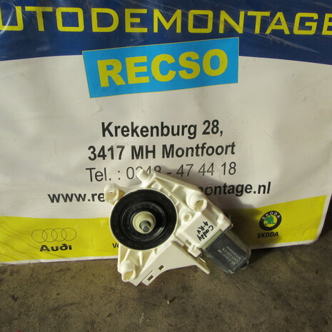 VW Caddy 4 Ruitbedieningsmotor raammotor rechts 2K5959702A