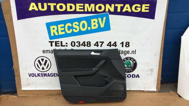 VW Touran 2016 Binnen deur paneel links Voor 5TB867211