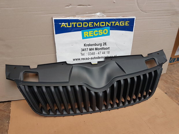 Skoda Fabia 5J Grill Nieuw 5J0853668D