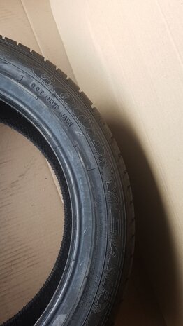 1X Goodyear EfficientGrip Band Banden Nieuw 205 50 R17 93H XL