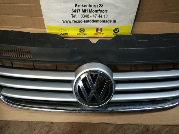 VW T5 Transporter Multivan Grill zilver grijs 7H5807101