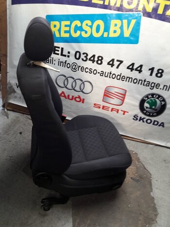 Audi A6 2002 interieur stoel LB088110613M