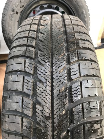 VW Golf 5 6 7 Winter set Winterbanden Goodyear 4 seizoen 195/65/15