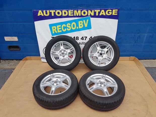 VW Polo 6R 6C 2G 9N3 Velgen Zomerset Continental Nieuw 205/60 R16