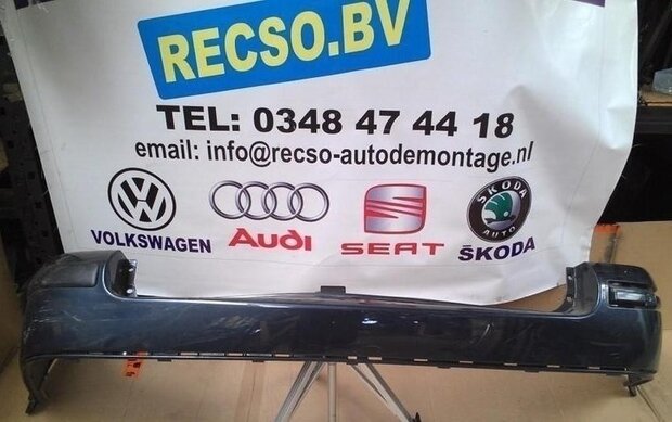 achterbumper VW Passat 1997 bumper blauw groen krasjes