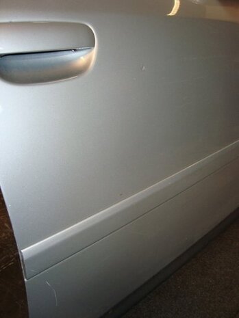 Audi A6 2002 portier deur rechts voor zilver grijs kaal