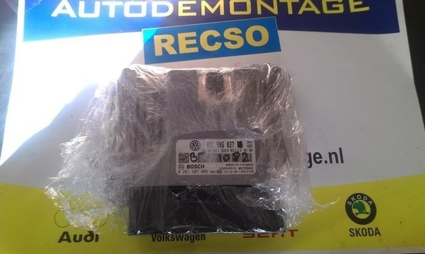 VW ECU Computer 03C906027B CAV 1.4 TSI