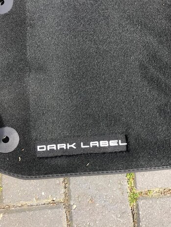 VW Amarok vloer mat voor set Dark label