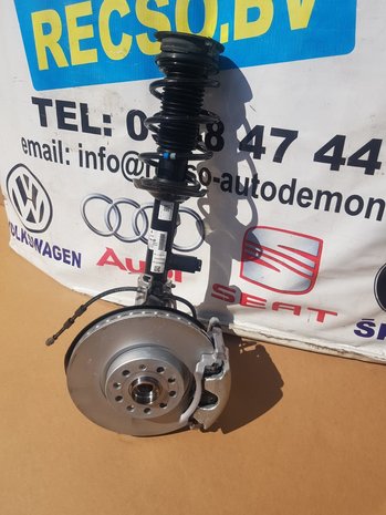 VW Golf 7 elektrische veerpoot fusee rechts 5Q0413031FK