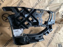 VW Golf 7 Facelift Bumperhouder Voorbumper Rechts 5G0807724F