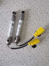 Audi A3 8V Actieve Motorkap Bescherming ontsteker L+R nieuw 8V0823823F Audi A3 8V Actieve Motorkap Bescherming ontsteker L+R nieuw 8V0823823F