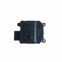 Kachelstelmotor Behr 309368300AE Kachelstelmotor Behr 309368300AE