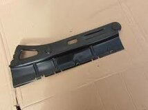 Skoda Octavia Combi 2004 2013 bumperdrager Links achter 1Z9807147 Skoda Octavia Combi 2004 2013 bumperdrager Links achter 1Z9807147