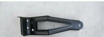 VW Polo 2drs 9N 6R spatscherm steun links voor 6Q0810679E VW Polo 2drs 9N 6R spatscherm steun links voor 6Q0810679E