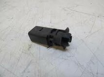 audi porsche Buitentemperatuurvoeler temperatuur buiten 1j0819379a audi porsche Buitentemperatuurvoeler temperatuur buiten 1j0819379a