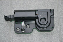 Porsche Cayenne 957 T5 T6 Slotmechanieken Achterklep 7L0827511E