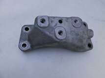 Tiguan Versnellingsbaksteun console 5N0199117