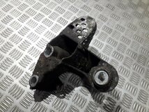 A4 B5 motorsteun 8D0199351H