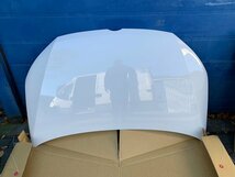 Geschikt voor Caddy Motorkap (2010-2015) LB9A wit