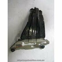 Touran 2007 2010 scherm Steun links 1t0821135b