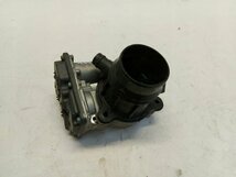 X1 (F48) F40 Gasklephuis 7619008