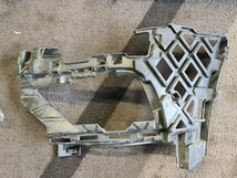 Tiguan bumper houder Links