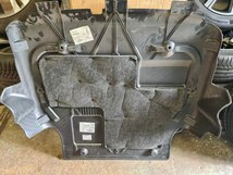 Transporter onderplaat geluidsdemping 7E0805685A
