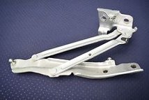 Achterklep- scharnier, links VW New Beetle CABRIO Achterklep- scharnier, links VW New Beetle CABRIO