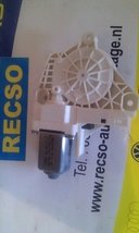 Audi A1 Ruitbedienings rechts voor motor 8K0959802C Audi A1 Ruitbedienings rechts voor motor 8K0959802C