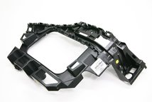 VW Touareg Links Achterbumper Geleider 7P6807393D VW Touareg Links Achterbumper Geleider 7P6807393D