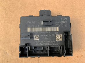 Audi A3 Golf 7 sportsvan portierregelapparaat rechts 5Q0959592F