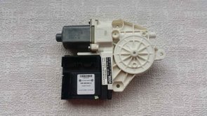 Audi A3 8P 3 deurs Raammotor rechts voor 8P0959802A 8P0959802A