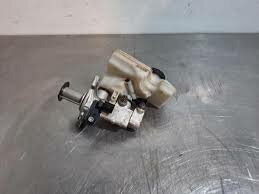 VW Golf 7 passat hoofdremcilinder 5q1611301C 