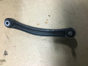 Touareg Q7 Cayenne draagarm rechts achter 7L0505376A