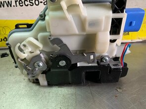 Transporter T5 polo links voor deurslot 3B1837015AQ 7E1837015A
