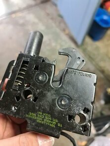 Caddy Golf 8 klepslot met microschakelaar 2GA823509