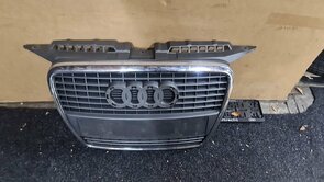 A3 8P Grille Chrome gebruikt 8P4853651