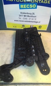 VW Golf 7 Leon Accubak Accuconsole 5Q0915321H 5Q0915331j K
